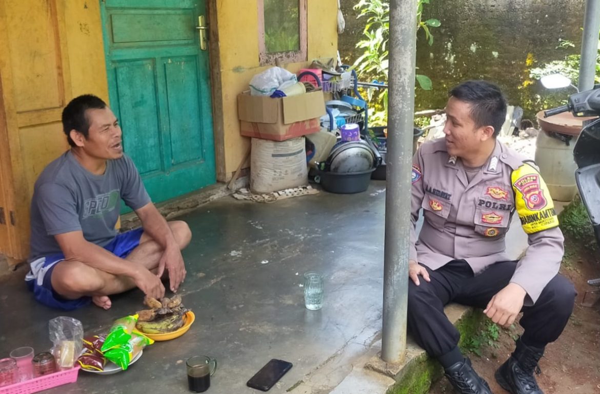 Polsek Cipaku Sambang dan Silaturahmi dengan Warga Guna Beri Rasa Aman dan Nyaman