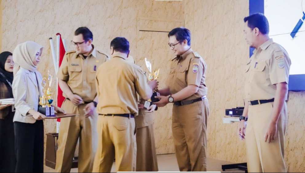 IMMAS GEMAS: Inovasi Kadisdik Ciamis Raih Juara II Pada Lomba Inovasi Daerah Tingkat Kabupaten Ciamis Tahun 2023