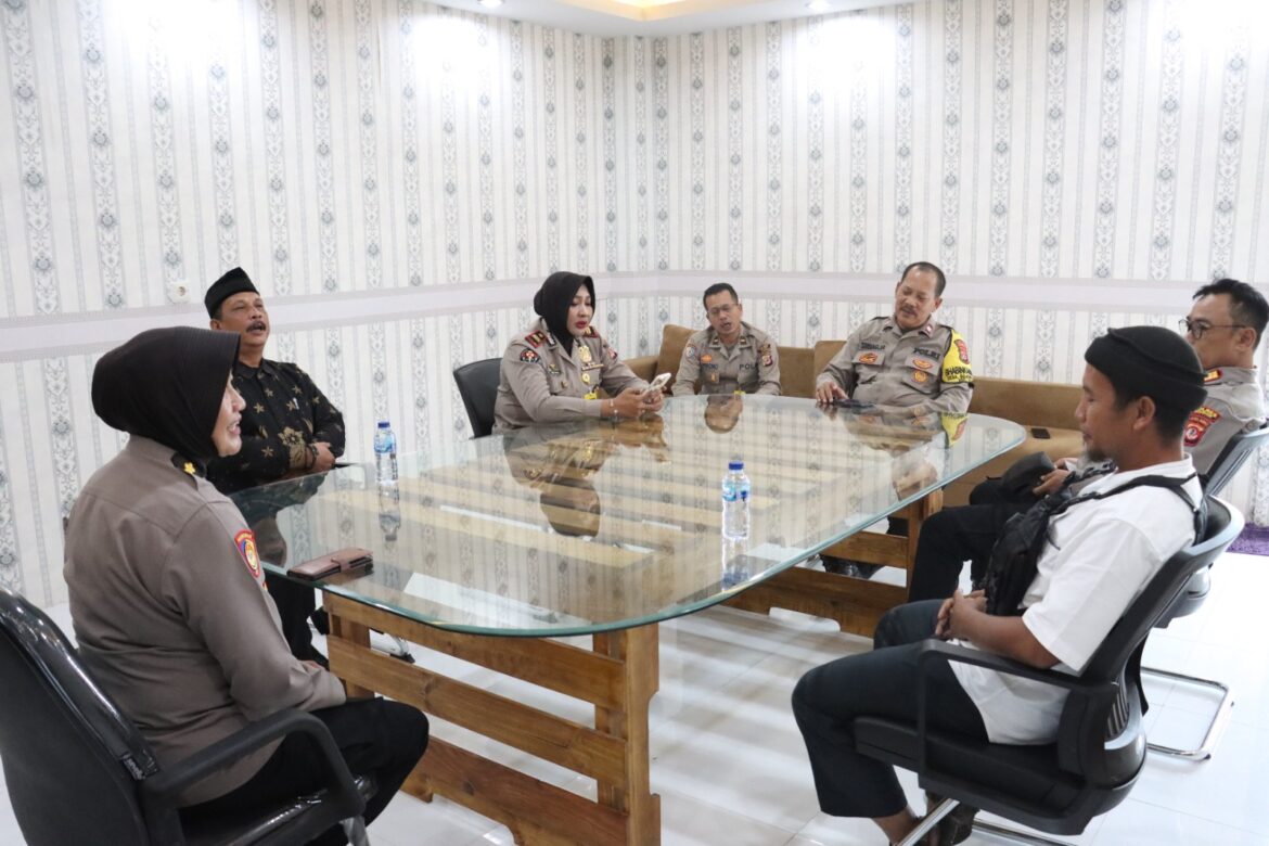 Program Jumat Curhat Polres Bogor Masih Di Dominasi Masyarakat Yang Lakukan Curhat Terkait Aduan Permasalahan Seputar Kamtibmas Di Wilayah Kabupaten Bogor