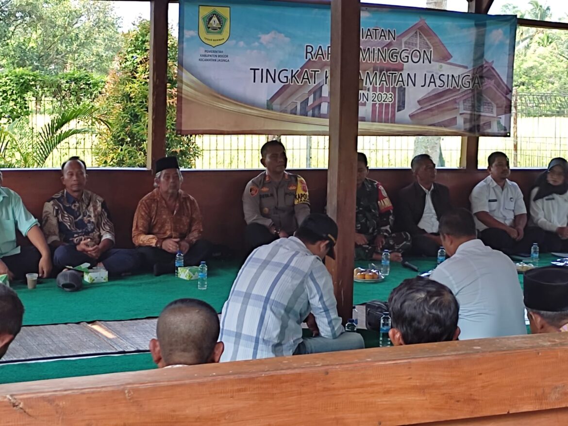 Kegiatan Kemasyarakatan Kapolsek Jasinga Bersama Danramil Sinergi Bersama – sama Masyarakat Dalam Menjaga Kamtibmas