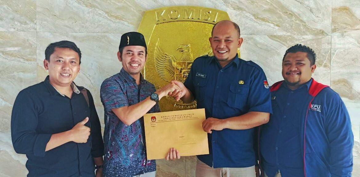 Budiyanto Melengkapi Berkas Persyaratan Calon DPD RI Dapil Jawa Barat Pemilu 2024