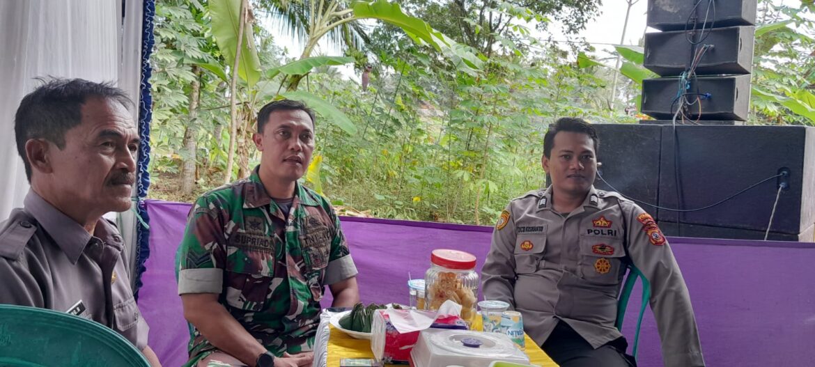 Antisipasi Gangguan Kamtibmas, Polsek Lakbok Sambang ke Hajatan Pernikahan Warga Desa Cintaratu