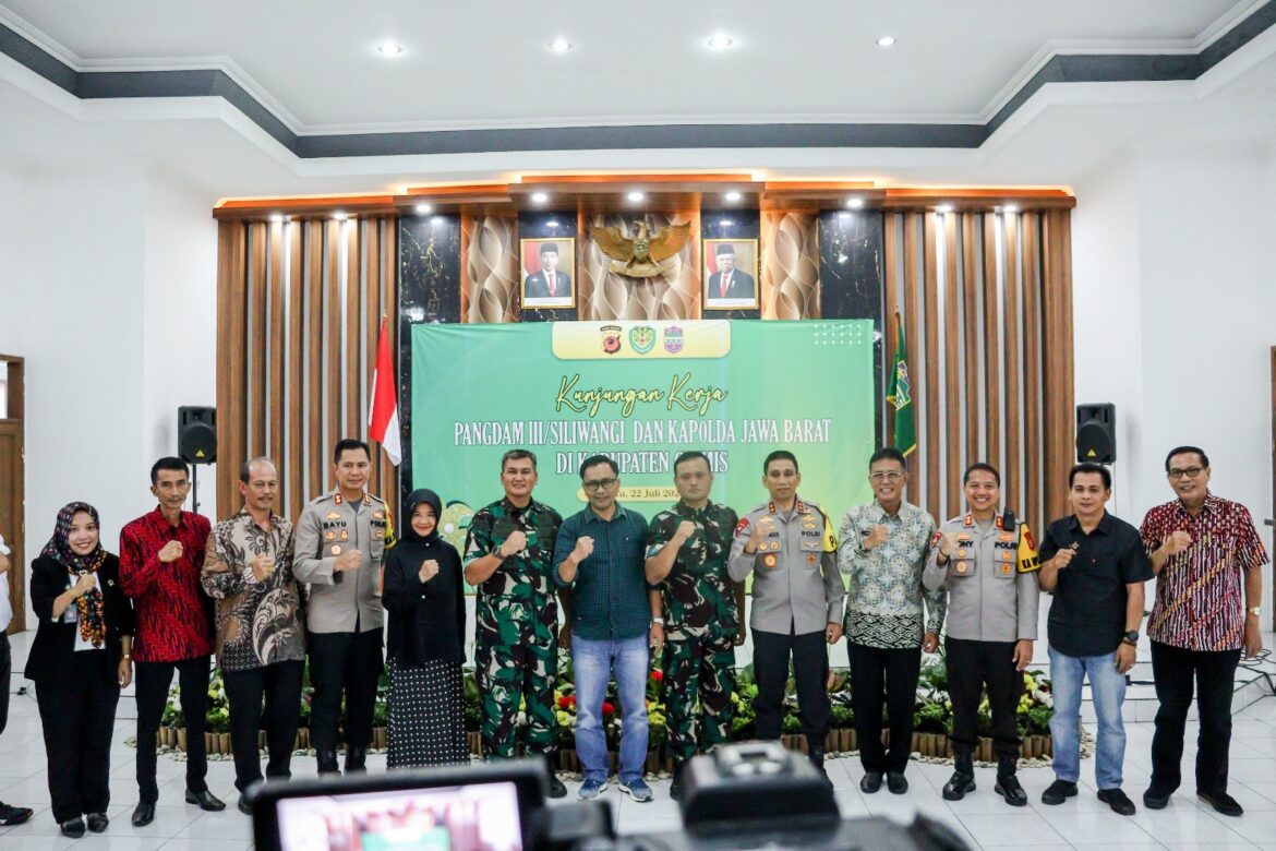 Kunjungan Kerja Pangdan III/Siliwangi dan Kapolda Jabar Ke Ciamis Disambut Bupati Herdiat