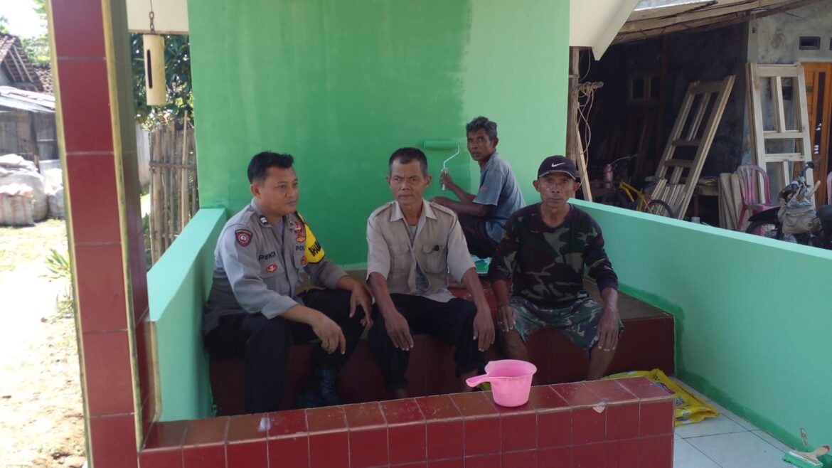 Polsek Lakbok Polres Ciamis Sambang ke Warga Sampaikan Himbauan Kamtibmas
