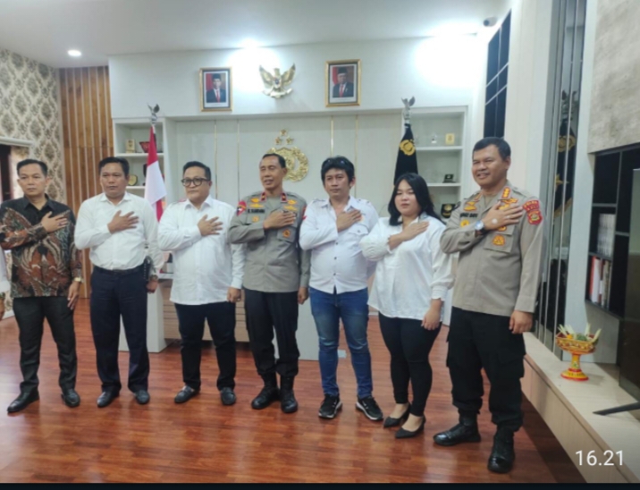 Divisi Humas dan Wakapolda Bali Sambut Hangat Kedatangan Tiga Petinggi Lembaga Pemerhati Pemerintah