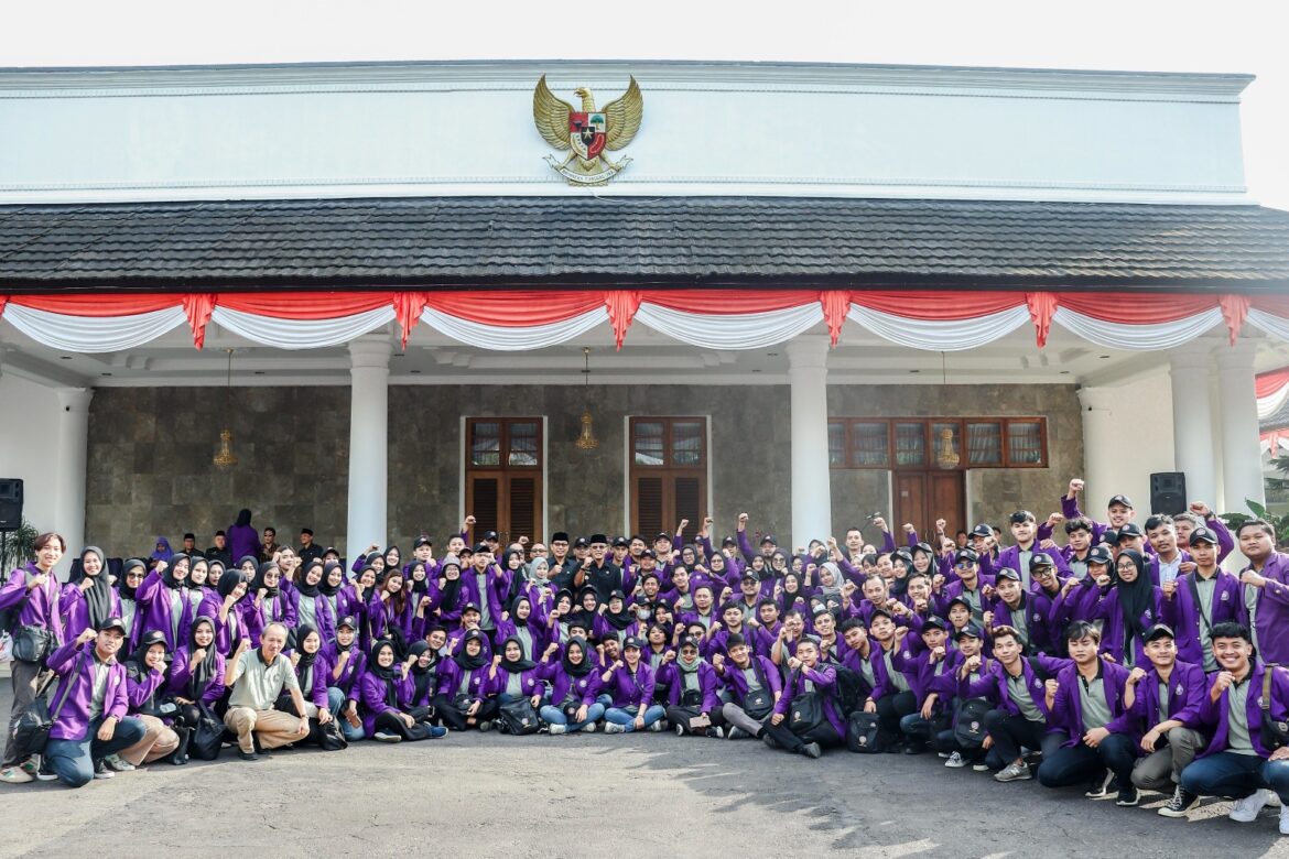 Bupati Herdiat Lepas 996 Mahasiswa Peserta KKN, dan Apresiasi Pelaksanaanya Tetap di Wilayah Teritorial Ciamis