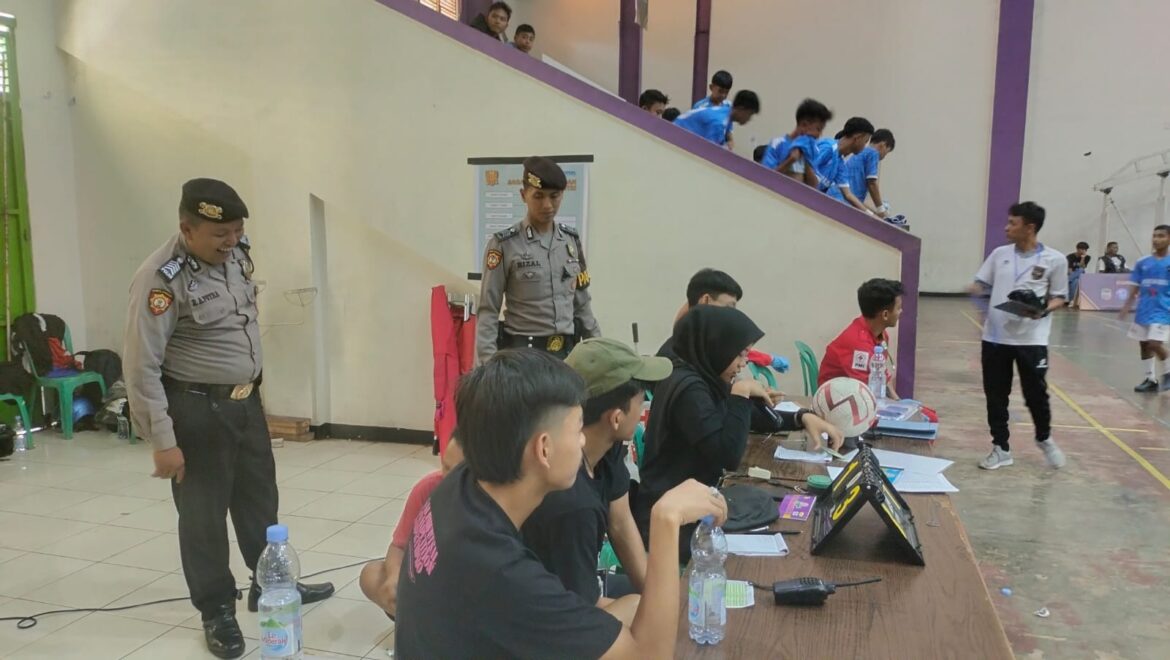 Satuan Samapta Berikan Pengamanan di Turnamen Fustal Antar SPTP-SLTA