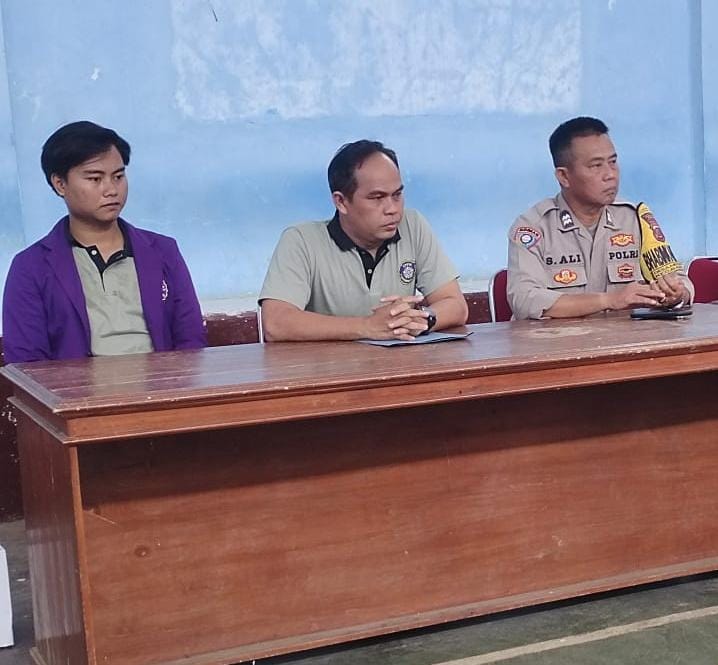 Polsek Ciamis Sambang Kamtibmas Monitoring Kedatangan Mahasiswa KKN ke Desa Sukamulya