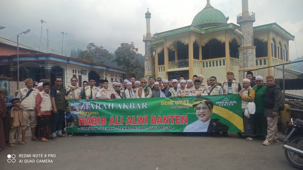 Habib Ali Bin Tohir DPD RI Berwisata Religi Bersama Simpatisan Jama’ah Para Ulama & Habaib se Tangerang Raya