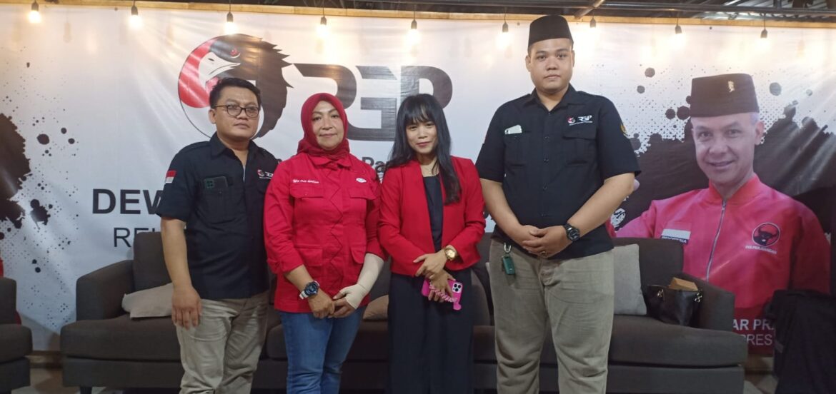 Relawan Garuda Pancasila mengadakan Dialog Interaktif Pemilu 2024 dengan tema “Anak Muda Bangkit Gerak Cepat Indonesia Maju