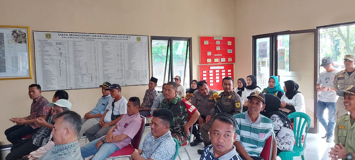 Sinergitas TNI – Polri Bhabinkamtibmas Polsek Parungpanjang Polres Bogor Polda Jabar, Sampaikan Pesan Kamtibmas dan Pencegahan Terkait TPPO