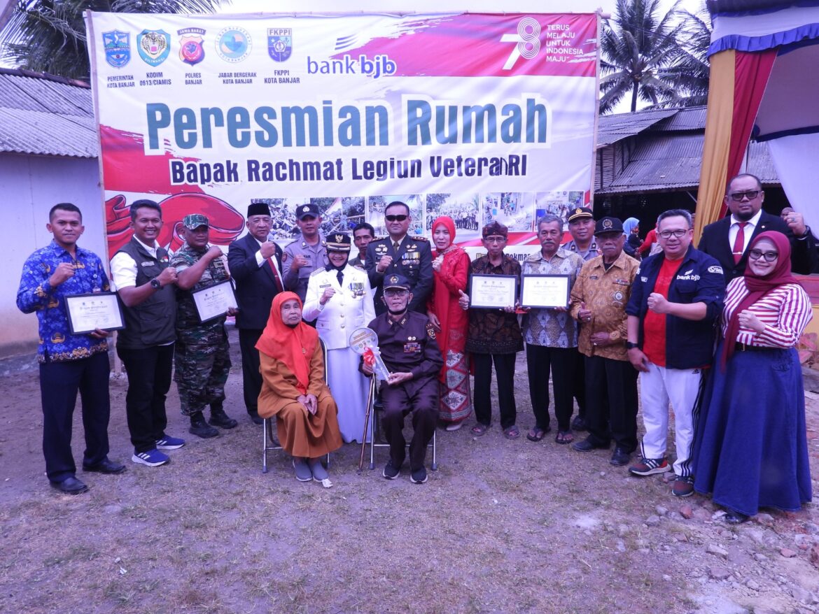 Bersama Wali Kota Banjar Dandim 0613/Ciamis Resmikan Rumah Rutilahu Bagi Veteran