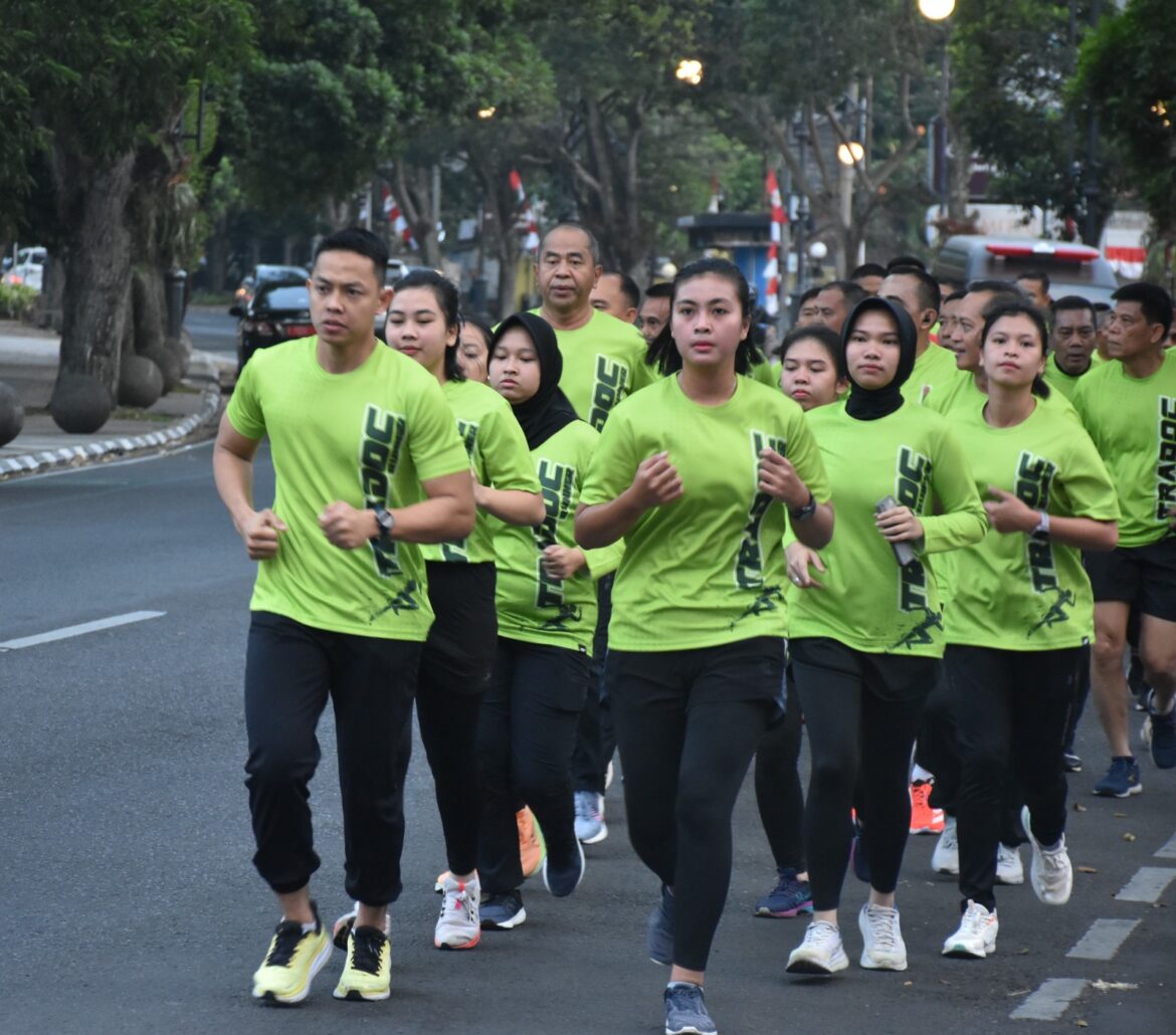 Lari Jalanan 5K Bersama Dankodiklatad dan Team Tradoc Runners