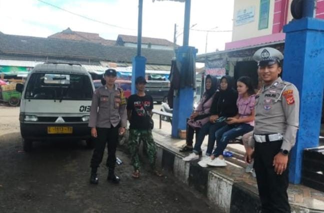 Polsek Cikoneng Polres Ciamis Giat Patroli C3 dan Antisipasi Tindak Gangguan Kamtibmas di Jalur Rawan Kejahatan