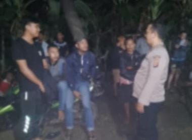 Berikan Rasa Nyaman Saat Malam, Polsek Lakbok Patroli KRYD Hingga ke Pemukiman Warga