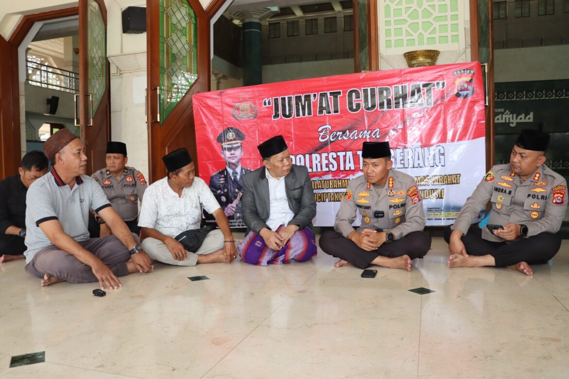 Jumat Ceramah di Mesjid Al-Amjad, Kapolresta Tangerang Sampaikan Pesan Kamtibmas dan Serukan Jaga Persatuan Jelang Pemilu