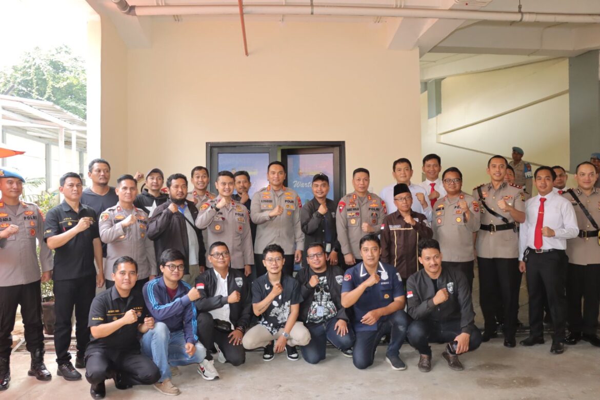 Resmikan Balai Wartawan, Kapolres Metro Jakbar Anggap Media Sebagai Mitra Strategis