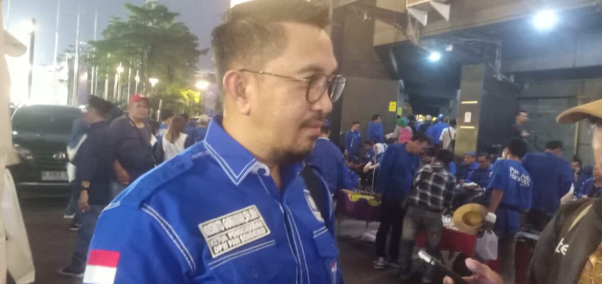 Dalam rangka Memperingati Hari Ulang Tahun ke 25, Partai Amanat Nasional Menggelar PAN Turnamen yang berlangsung di Tennis Indoor Senayan