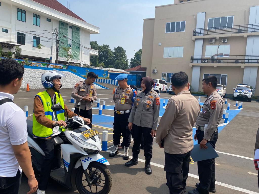 Pimpinan Polres Bogor Lakukan Pemantauan Serta Pengawasan Terkait Fasilitas Dan Petugasnya Sebagai Peningkatan Pelayanan Masyarakat
