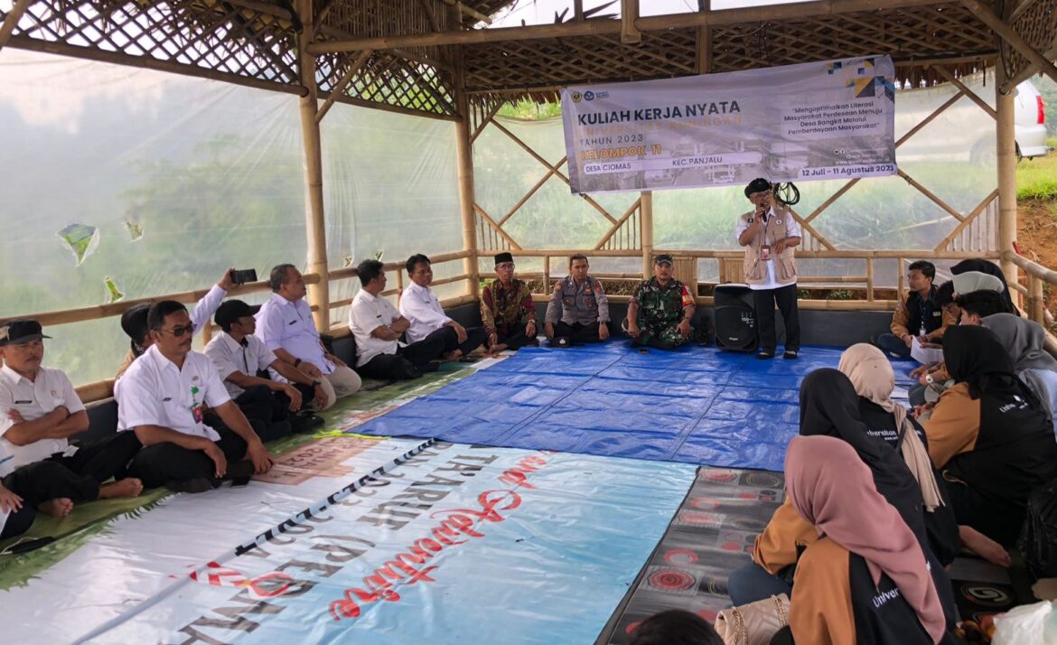 Polsek Panjalu Polres Ciamis Hadiri Giat Seremonial Penanaman Pohon di Bukit Baros Desa Ciomas