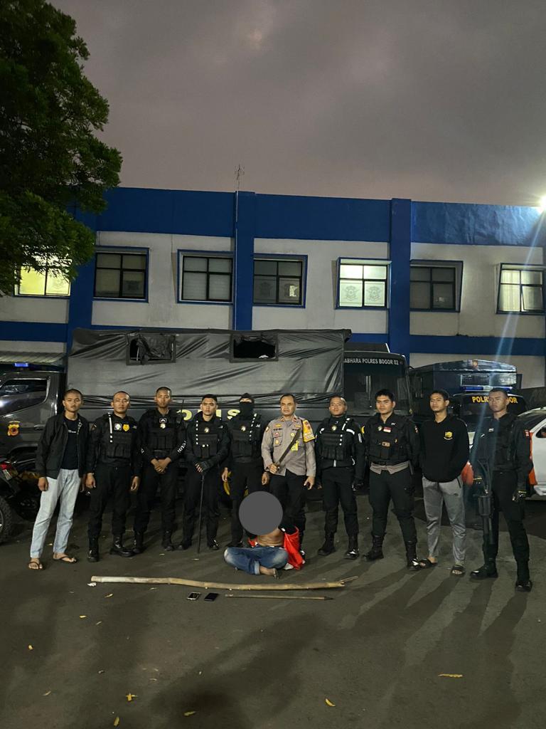 Pelaksanaan KRYD Sat Samapta Berhasil Kembali Amankan 1 Orang Pelajaran Yang Hendak Aksi Tawuran dengan Kedapatan Membawa Senjata  Tajam