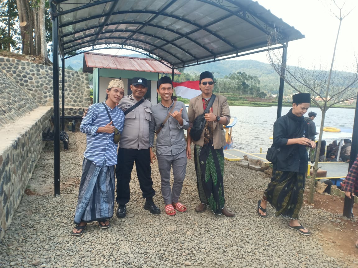 Cipta Kondisi, Polsek Panjalu Polres Ciamis Polda Jabar Monitoring Obyek Wisata Situ Lengkong Panjalu