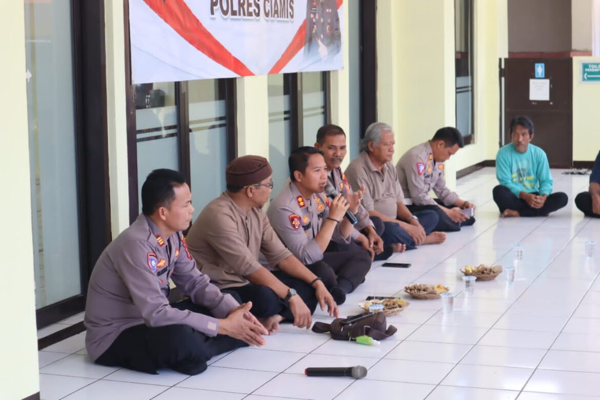 Tingkatkan Pelayanan, Kapolres Ciamis Rembug Bareng Warga Masjid Nurul Huda