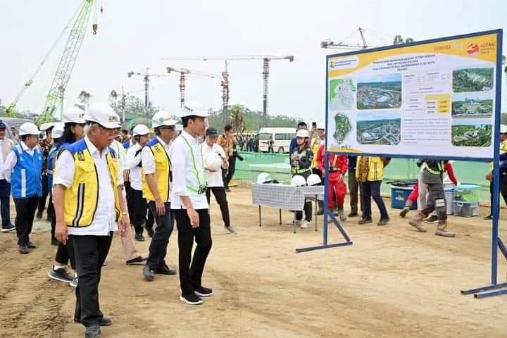Tinjau Pembangunan Istana Presiden di IKN, Presiden: Masih Sesuai Target