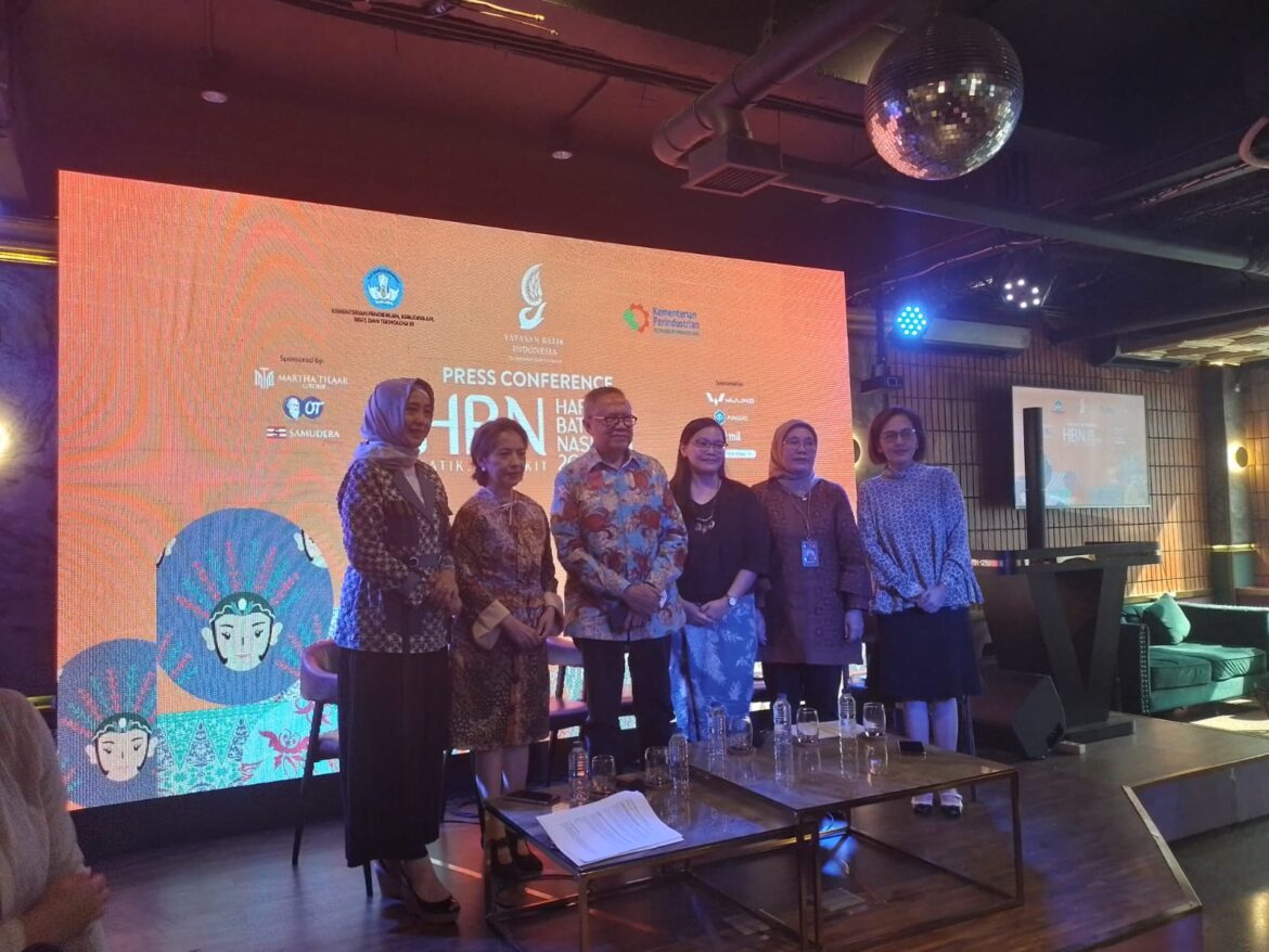 Yayasan Batik Indonesia Merayakan Hari Batik Nasional dengan Berbagai Kegiatan Menarik di Museum Batik Indonesia