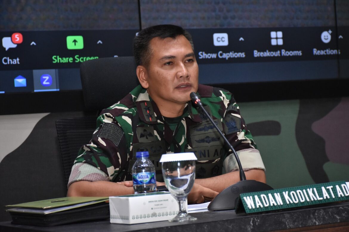 Wadan Kodiklatad Pimpin Rapat RGB Latihan Posko I Sekolah Antar Kecabangan Tingkat Brigade DIKLAPA II TNI AD