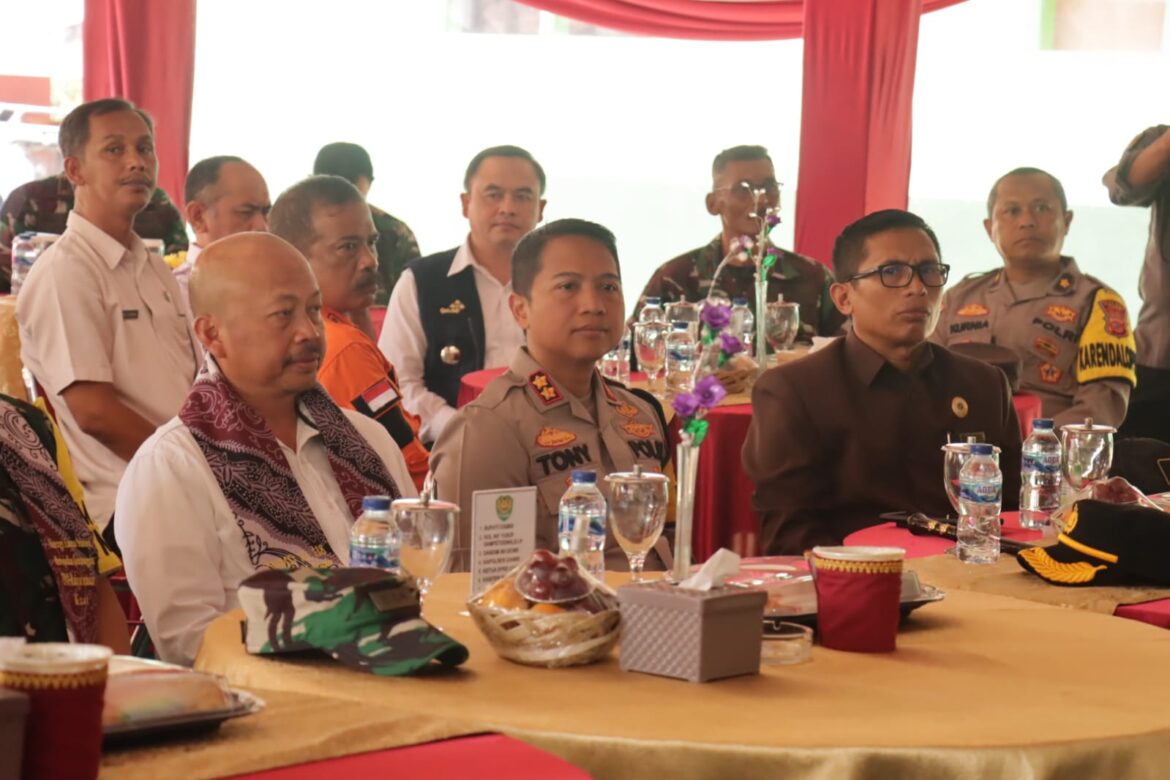 Soliditas TNI-Polri, Kapolres Ciamis Hadiri Kegiatan Wasev TMMD ke-118 Kodim 0613/Ciamis