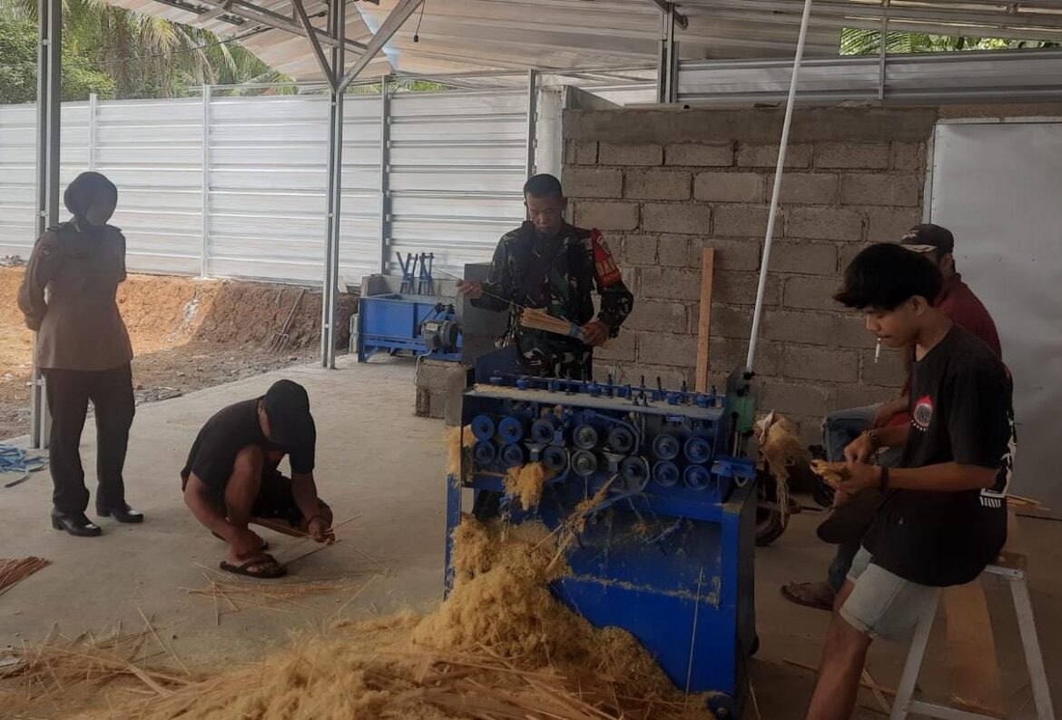 Akrabkan Diri dengan Warga Personel Polsek Ciamis Polres Ciamis Lakukan Kegiatan Sambang