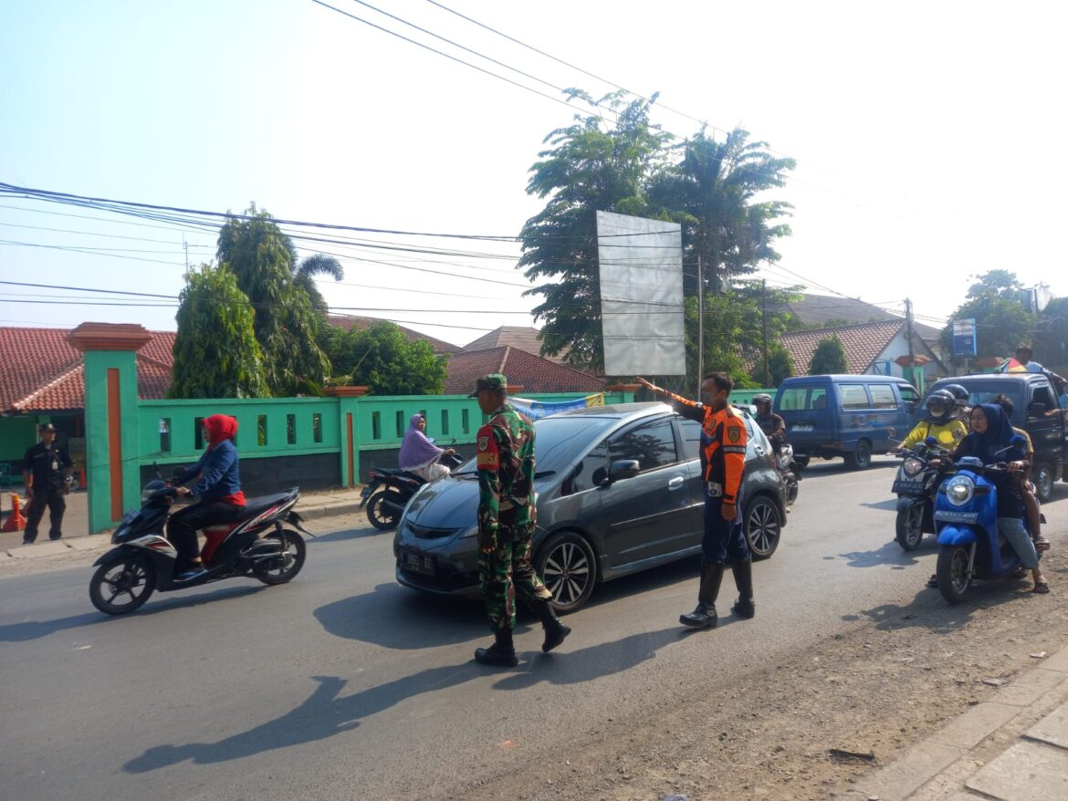 Apel Gabungan dan Pemutar Balikin Truck Tronton Pengangkut Galian C Melanggar Jam Tayang Oleh Babinsa bersama Muspika Parungpanjang