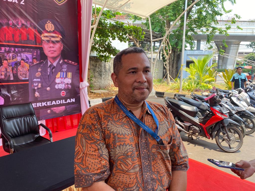 Refly Rafnil, Manager Licence PT Indomart Daerah Tanggerang Memberikan Apresiasi Yang Tulus Kepada Polres Metro Jakarta Barat
