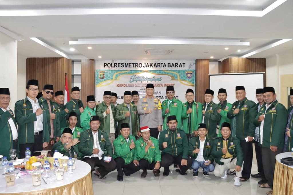 Polres Jakbar Gelar Pertemuan Dengan Para Dai Kamtibmas Jalin Silaturahmi dan Wujudkan Keamanan Menuju Pemilu 2024