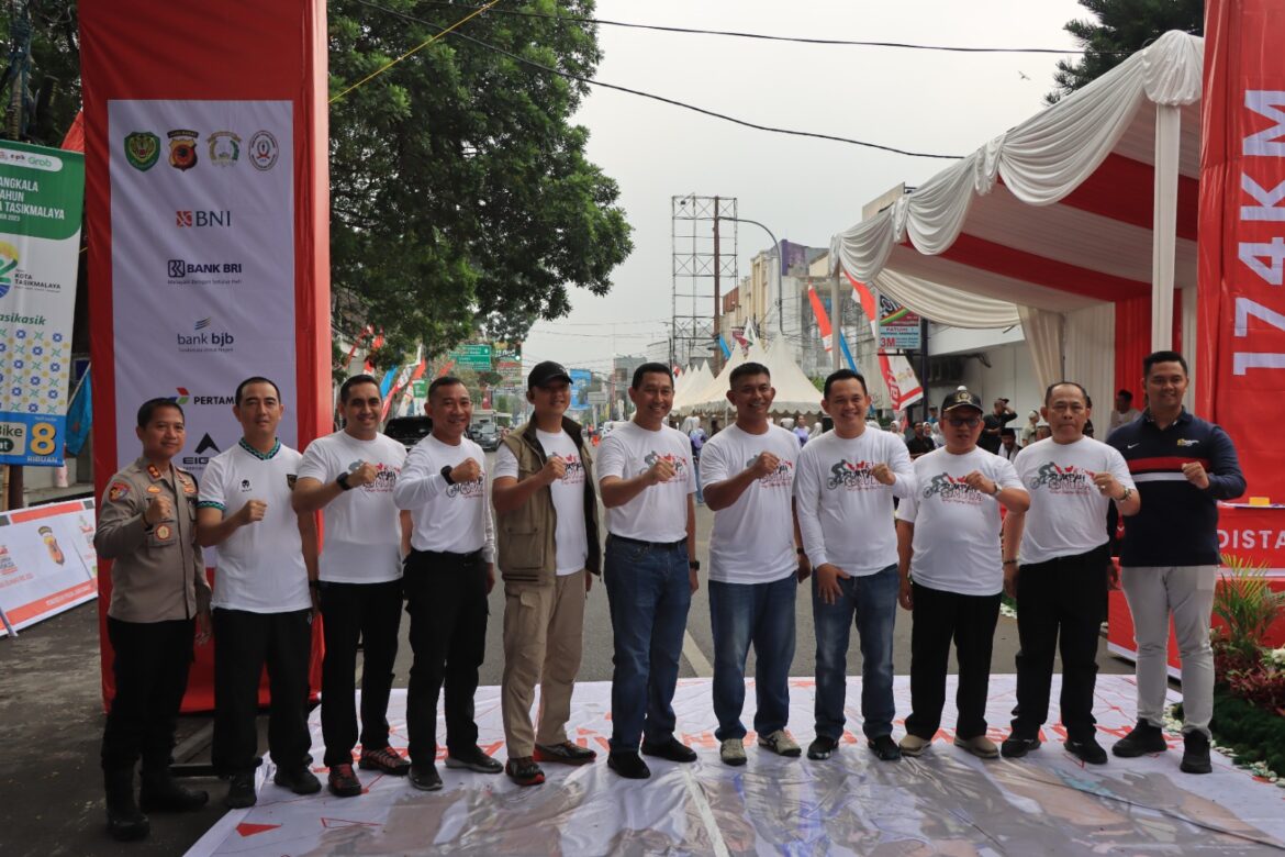 Kapolres Ciamis Hadiri Pelepasan Peserta Sepeda Lodaya Siliwangi Ride 2023