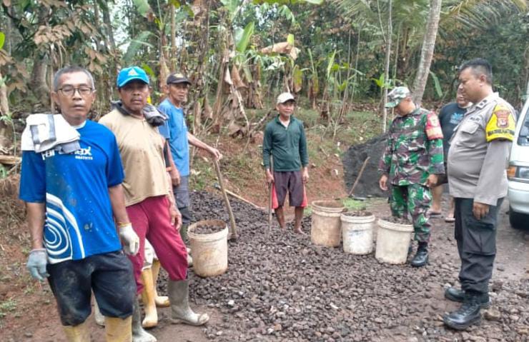 Cegah Aksi Kriminalitas, Polsek Sukadana Polres Ciamis Patroli Tiga Pilar ke Daerah Rawan Kejahatan