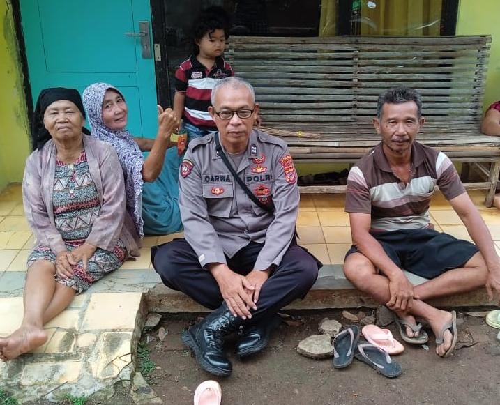Beri Rasa Aman, Polsek Sukadana Polres Ciamis Kunjungan Silaturahmi kepada Pemuda Desa Sukadana