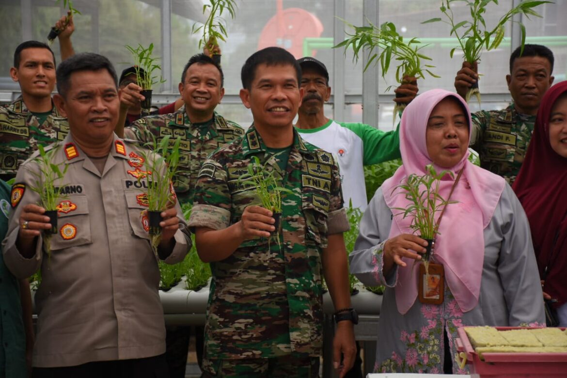 Dandim 0501/Jakarta Pusat Mengikuti Pencanangan Urban Farming Serentak dan Terpusat TA 2023 se-Jajaran Kodam Jaya