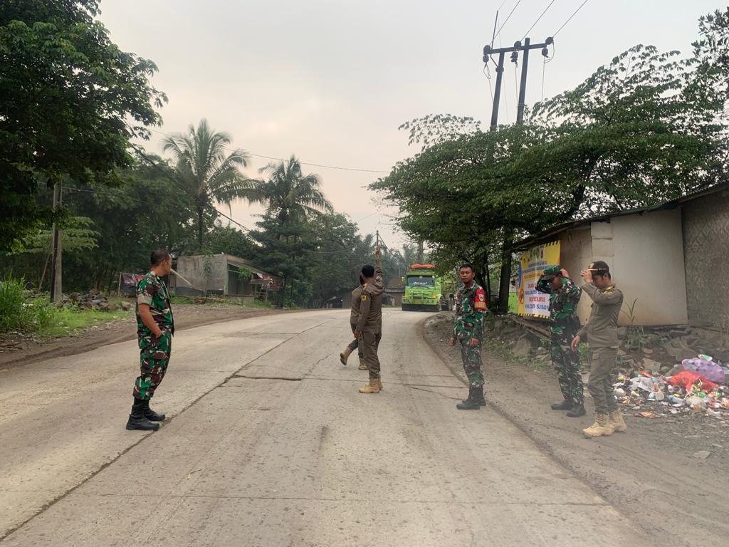 Kodim 0621/Kabupaten Bogor,Koramil 0621-23 Parungpanjang beserta Polsek,BKO Polres Bogor, Dishub dan Satpol PP Melaksanakan Giat perbup No 56 Tahun 2023