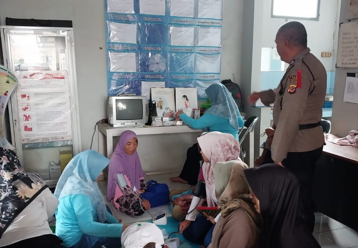 Antisipasi TPPO, Polsek Panumbangan Polres Ciamis Kunjungan Silaturahmi Kepada Warga Desa Golat