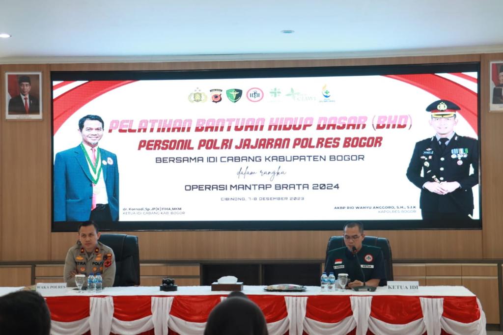Pelatihan Bantuan Hidup Dasar (BHD) Dilaksanakan di Polres Bogor dalam Rangka  Operasi Mantap Brata 2024