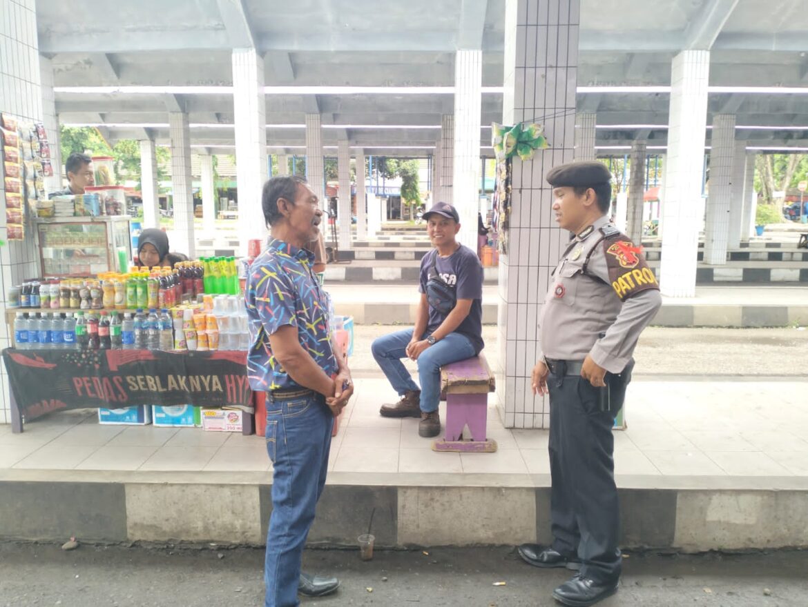 Antisipasi Aksi Kriminalitas, Sat Samapta Polres Ciamis Giat Pemantauan di Terminal Bus Ciamis