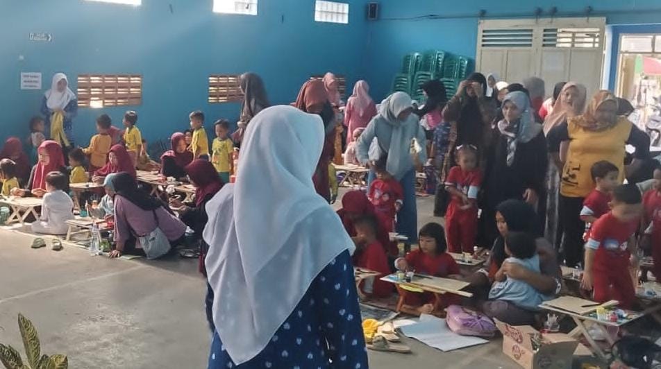 Polsek Cijeungjing Polres Ciamis Monitoring Gebyar Menggambar Bagi Anak Anak Paud Desa Pamalayan
