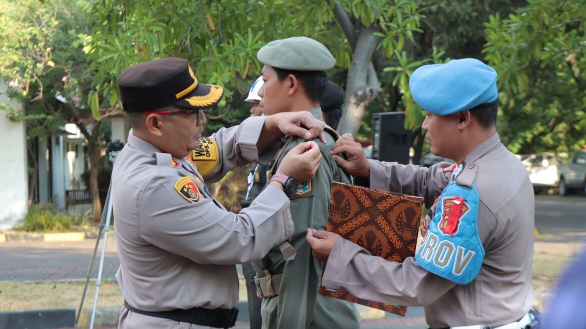 Kesiapan Nataru, Polres Metro Jakarta Timur adakan Apel Gelar Pasukan Ops Lilin Jaya 2023