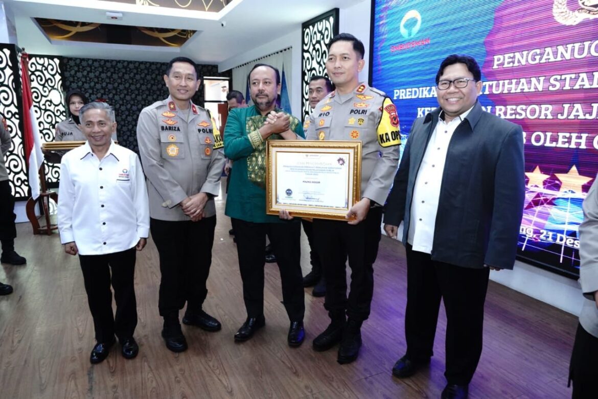 Kapolres Bogor Mendapatkan Penghargaan Terhadap Kepatutat Pelayanan Publik Oleh Ombudsman RI