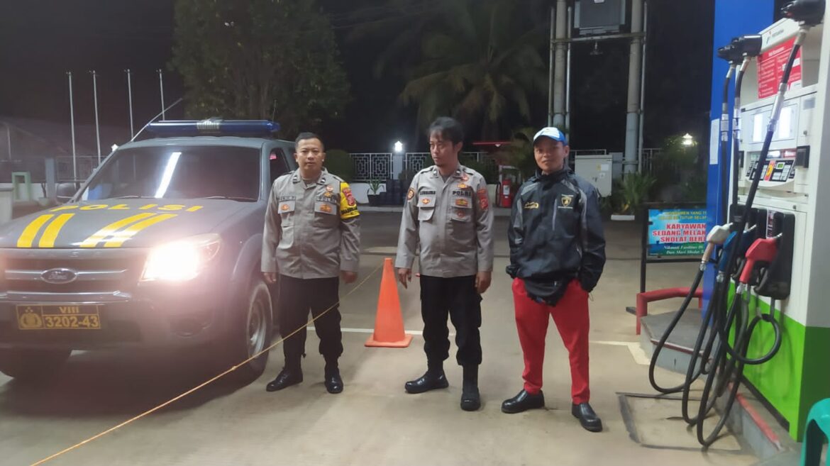 Polsek Rajadesa Polres Ciamis Patroli Biru KRYD ke Daerah Rawan Kejahatan Dalam Rangka Ops Mantap Brata