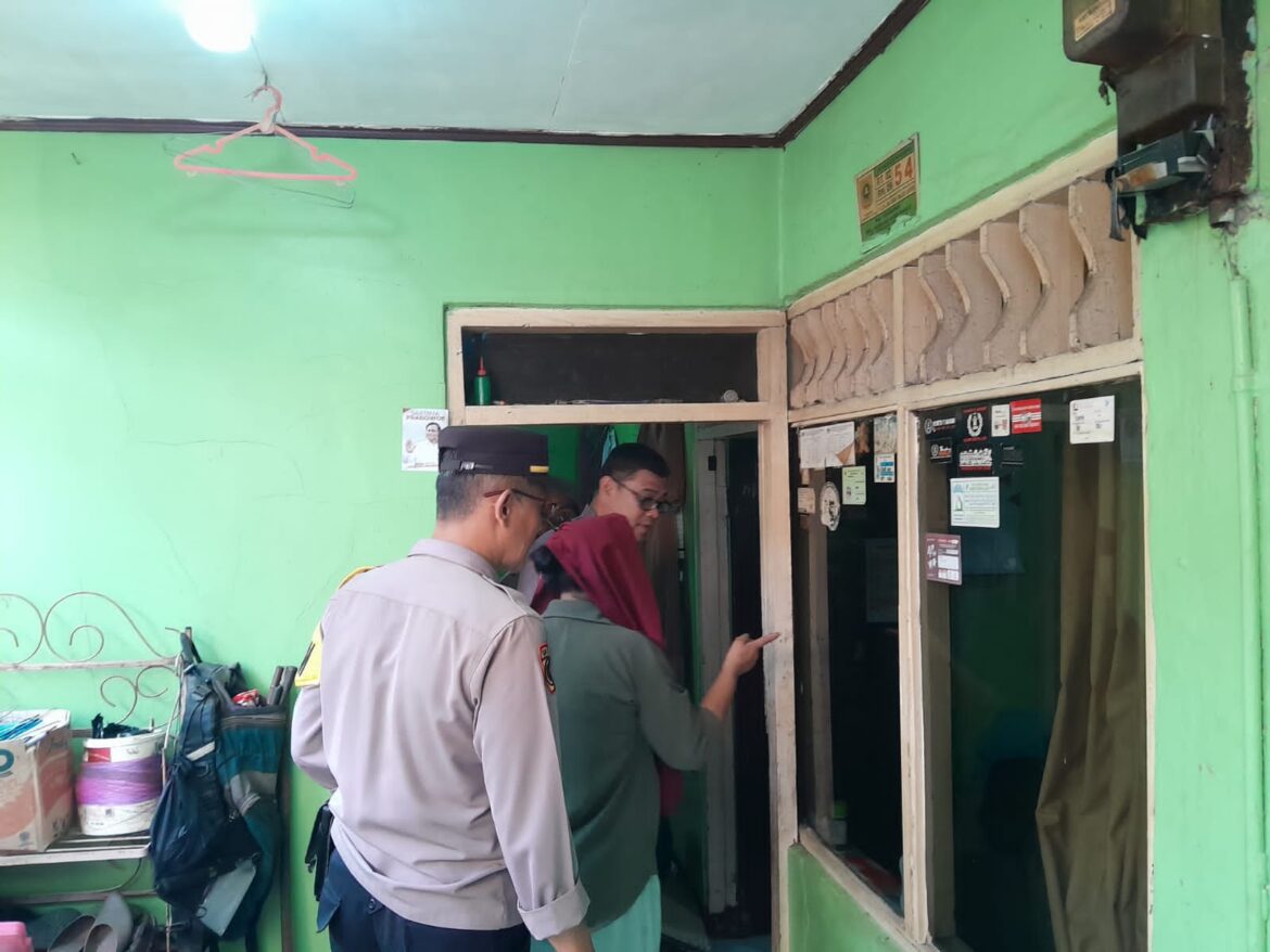 Polsek Citeureup Gelar Olah TKP di Temukannya Korban Gantung Diri