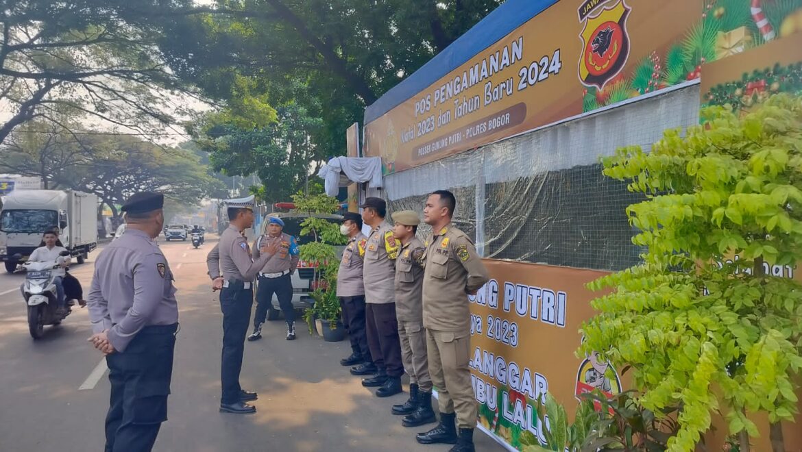 Perwira Pospam Polsek dan anggota Jaga Lakukan Giat Apel dilanjut Pelaksanaan Operasi Lilin Lodaya Pengamanan PosPam Nataru 2023 Wujud Jaga Kondusifitas