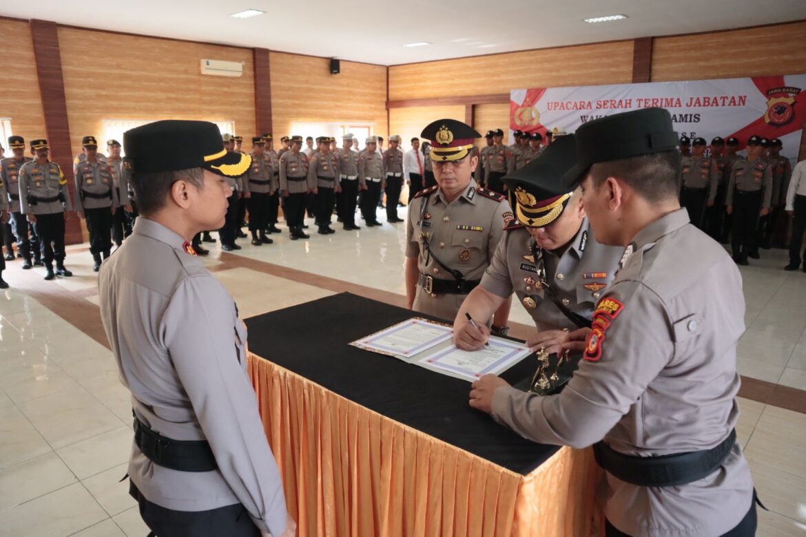 Kapolres Ciamis Pimpin Sertijab Wakapolres Ciamis, Dari Kompol Apri ke Kompol Muhamad Rustandi